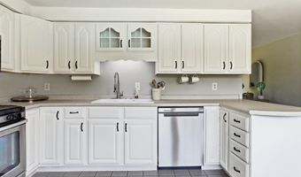 30 Tirrell Rd, Bedford, NH 03110
