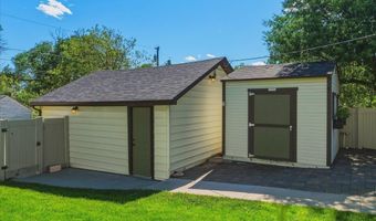 813 W 2ND Ave, Cheyenne, WY 82001