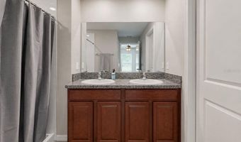 5143 WHITE CHICORY Dr, Apollo Beach, FL 33572