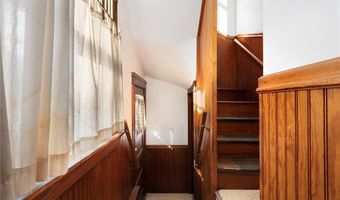 130 Wollaston St, Cranston, RI 02910