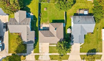 1742 E SYLVAN Ave, Appleton, WI 54915