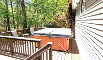 12 Ayoho Rd, Coventry, RI 02816