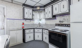 13 MONROE Ave, Bellmawr, NJ 08031