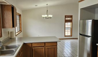 890 STOVALL Ave, Bosque Farms, NM 87068