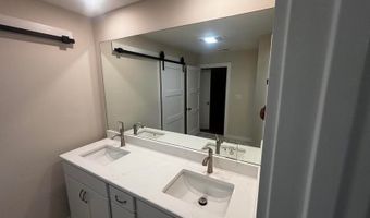 601 Bethesda Ave, Aberdeen, NC 28315