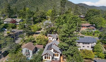 307 Hillcrest St, Ashland, OR 97520