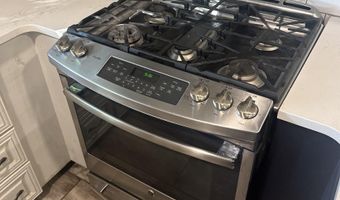 1504 RAINBOW Cir, Anniston, AL 36207