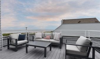 207 Bellevue Ct, Narragansett, RI 02882