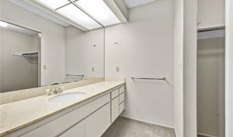4513 Cove Dr 17, Carlsbad, CA 92008