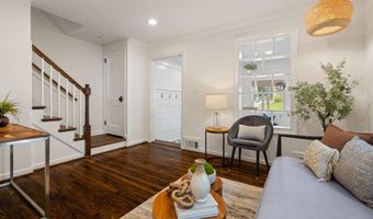 2713 ALBEMARLE Dr, Alexandria, VA 22303