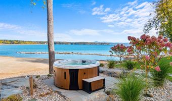 451 Appletree Point Rd, Burlington, VT 05408