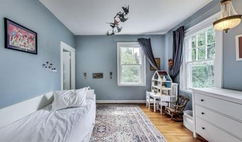 5809 GROSVENOR Ln, Bethesda, MD 20814