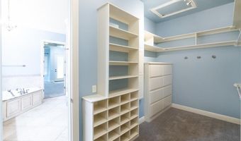 1611 NE Chapel Hill Dr, Bentonville, AR 72712