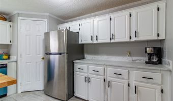 25836 MANHATTAN Ln, Astor, FL 32102