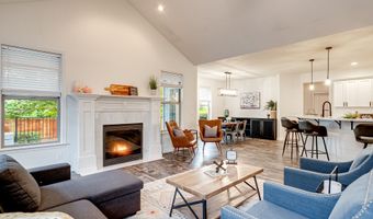 20800 YOSEMITE St, Aurora, OR 97002