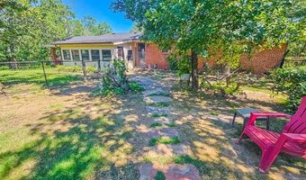 105 W Mockingbird Ln, McAlester, OK 74501