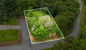 2 Stanhope Ln, Bella Vista, AR 72715