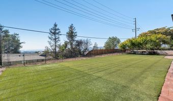 3181 Goldenspur Dr, Camarillo, CA 93010
