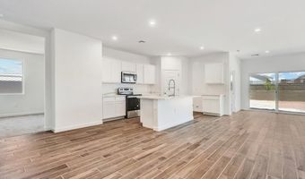 2082 W STARFIRE Ave, Apache Junction, AZ 85120