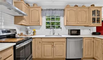 697 Graceland Dr, Asheboro, NC 27205