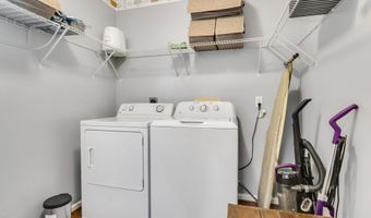 208 Hallock Pl, Abingdon, VA 24210