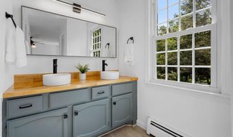 41 Gault Rd, Bedford, NH 03110