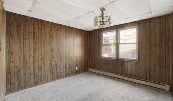 98 W 49TH St, Bayonne, NJ 07002