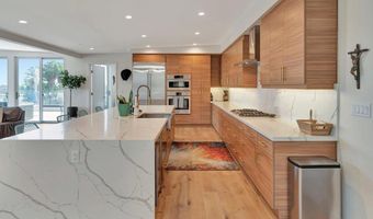 3097 Madison St 402, Carlsbad, CA 92008