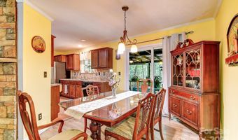 20 Jessica Ln, Barnardsville, NC 28709