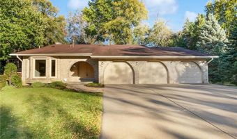 1531 Briarknoll Cir, Arden Hills, MN 55112