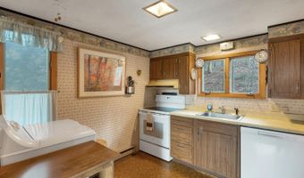 30 Chapman Cir, Campton, NH 03223