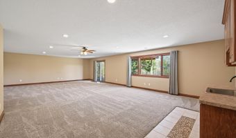 16191 Crane St NW, Andover, MN 55304