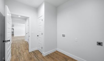 17 Builders Ln, Anderson, MO 64831