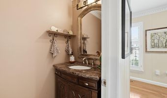 1230 23RD St S, Arlington, VA 22202