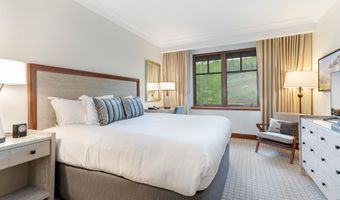 100 Bachelor Ridge Rd 3305, Avon, CO 81620