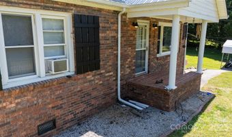 1424 Bear Creek Rd, Bakersville, NC 28705