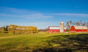 640 Orchard Dr, Bridport, VT 05734