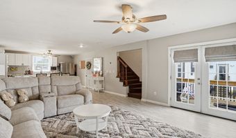16 Brown St, North Providence, RI 02904