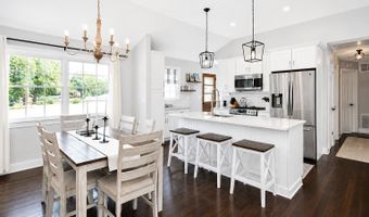 469 East Rd, Belford, NJ 07718