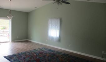820 Fairhaven Ct, Angola, IN 46703