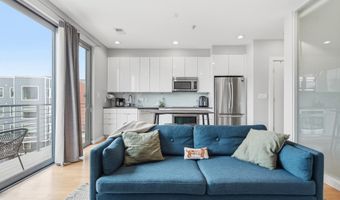 435 R St NW 404, Washington, DC 20001