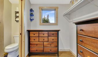 12121 Ginami St, Anchorage, AK 99516