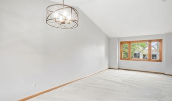 14806 Hallmark Dr, Apple Valley, MN 55124