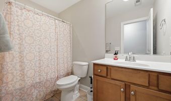 105 Moultrie Ln, Aberdeen, NC 28315