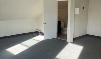133 Central St 2L, Warwick, RI 02886
