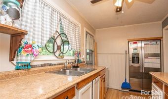 47 Campground Rd, Asheville, NC 28805
