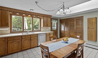 15 Womantam Ln, Cumberland, RI 02864