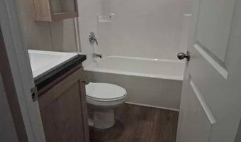 328 W. 53rd St 17, Anderson, IN 46013