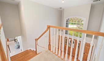 25 CARSDALE Dr, Belle Mead, NJ 08502