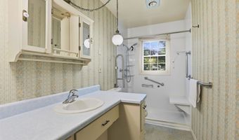 5400 LONG Ct, Appleton, WI 54914
